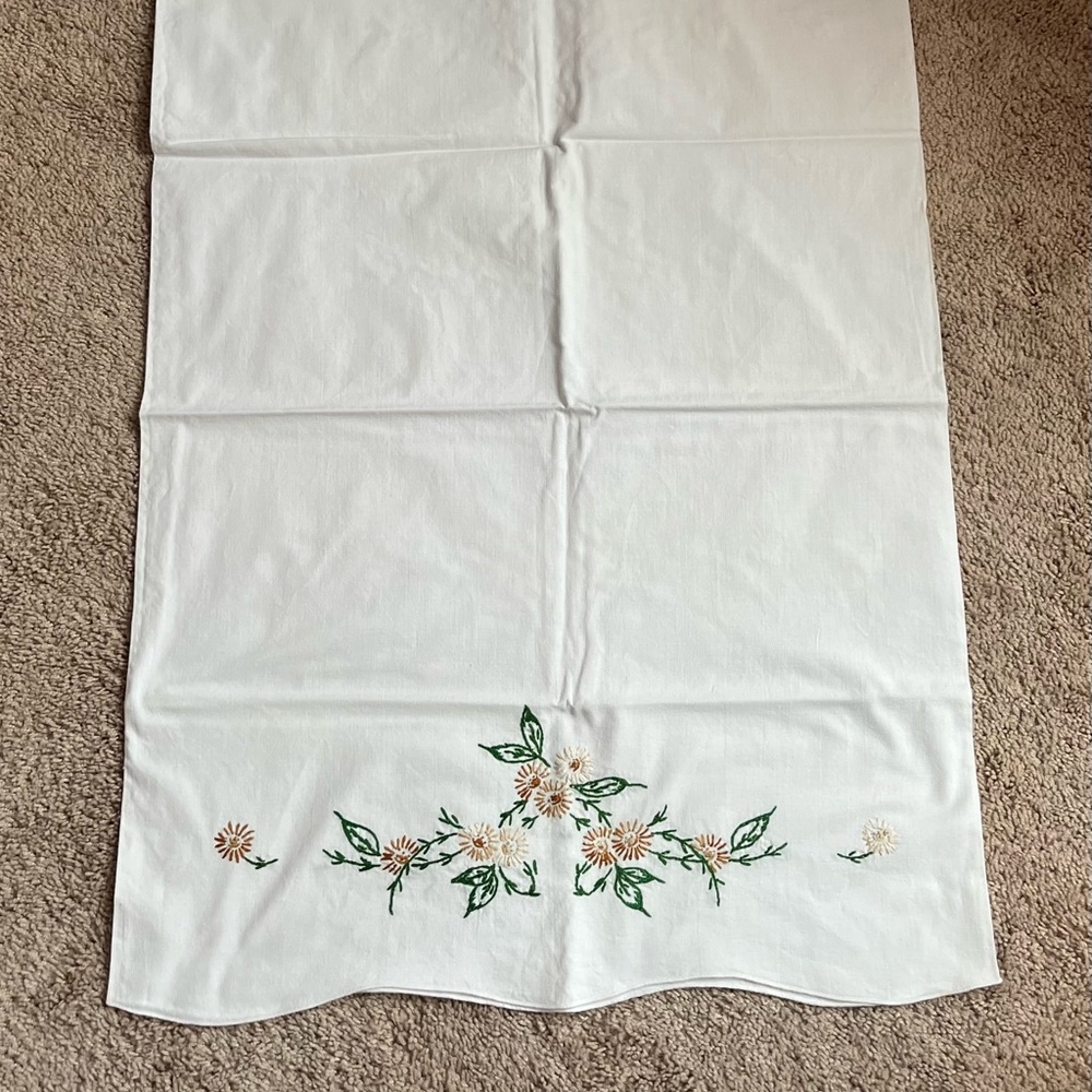 ONE Vintage , Handmade pillowcase with embroidered flowers with leaves.